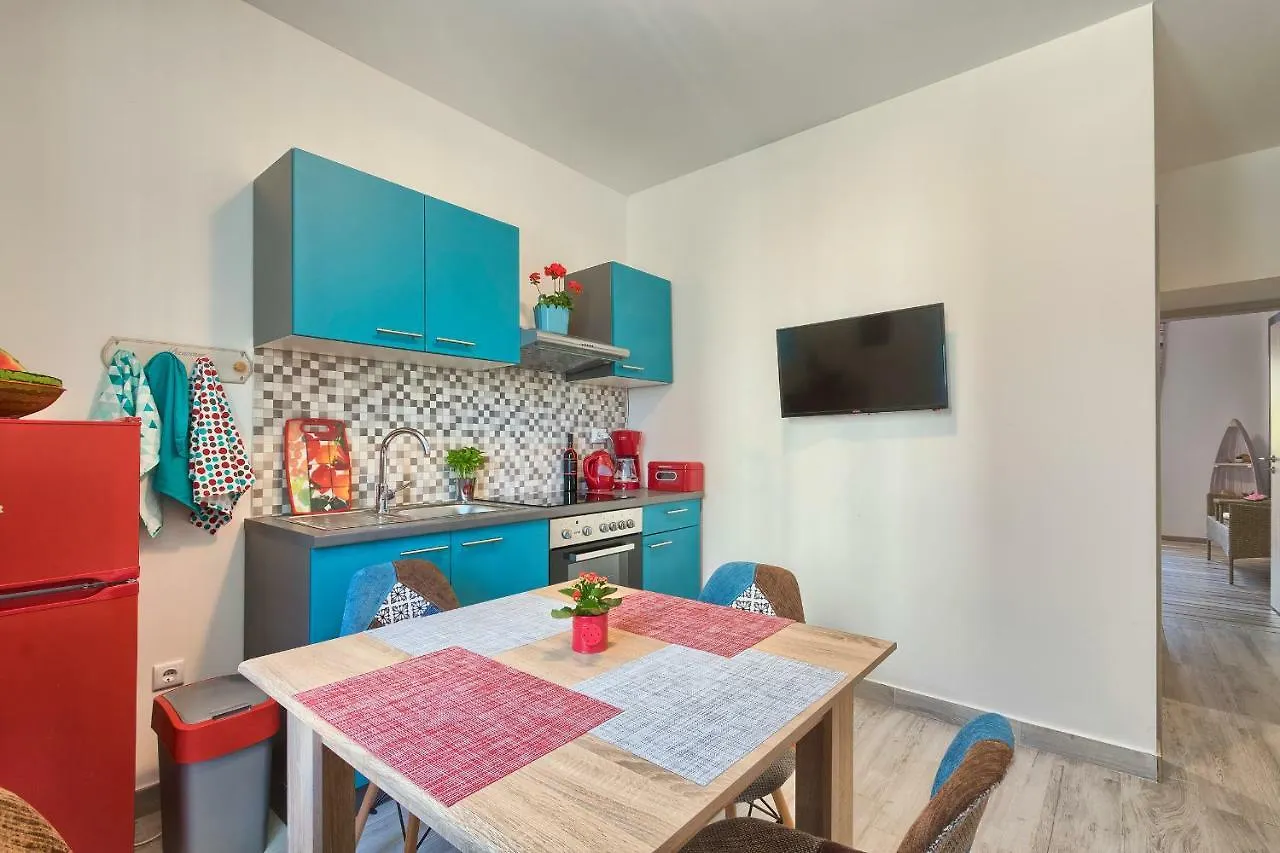 Apartment Amfiteatar Moris Pula